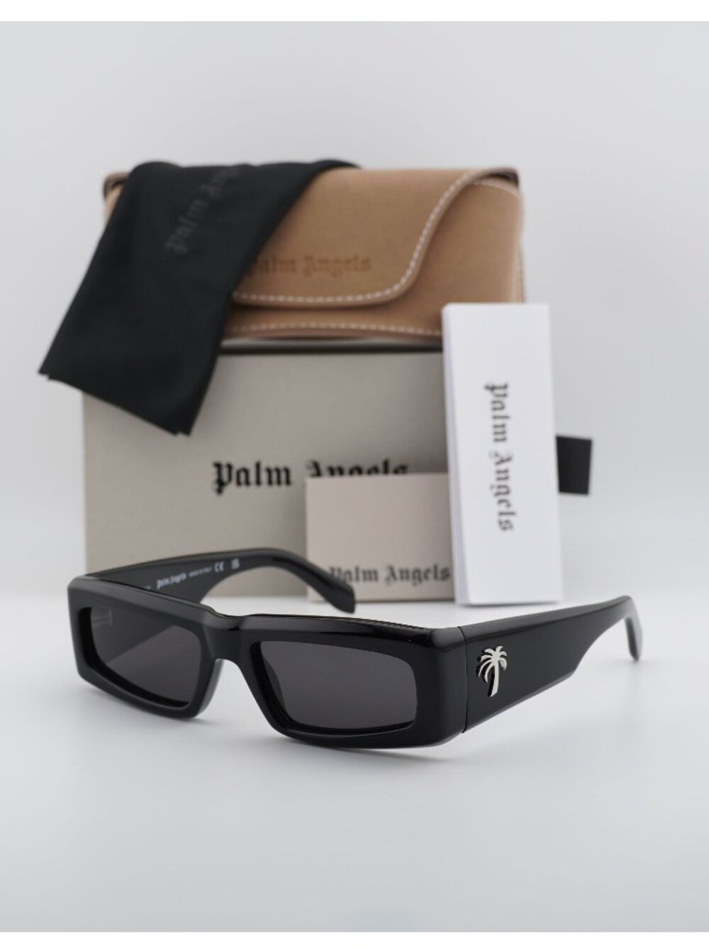 Palm Angels PERI055 YREKA 1007 Rectangle Sunglasses - Black / Grey